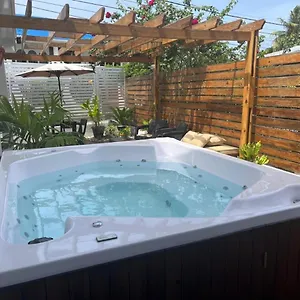  Сasa de vacaciones Atlantis Casa Boutique , Con Jacuzzi Cerca De La Playa Colombia